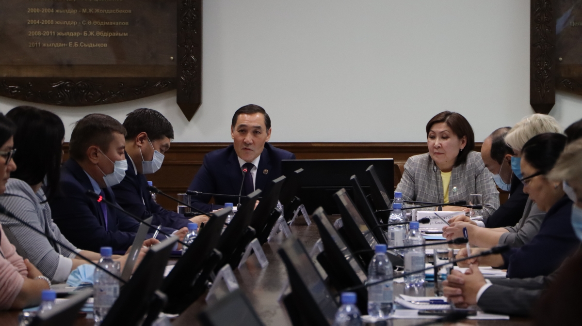 Расширенное заседание Научно-экспертного совета АНК, посвященного Дню Первого Президента Республики Казахстан