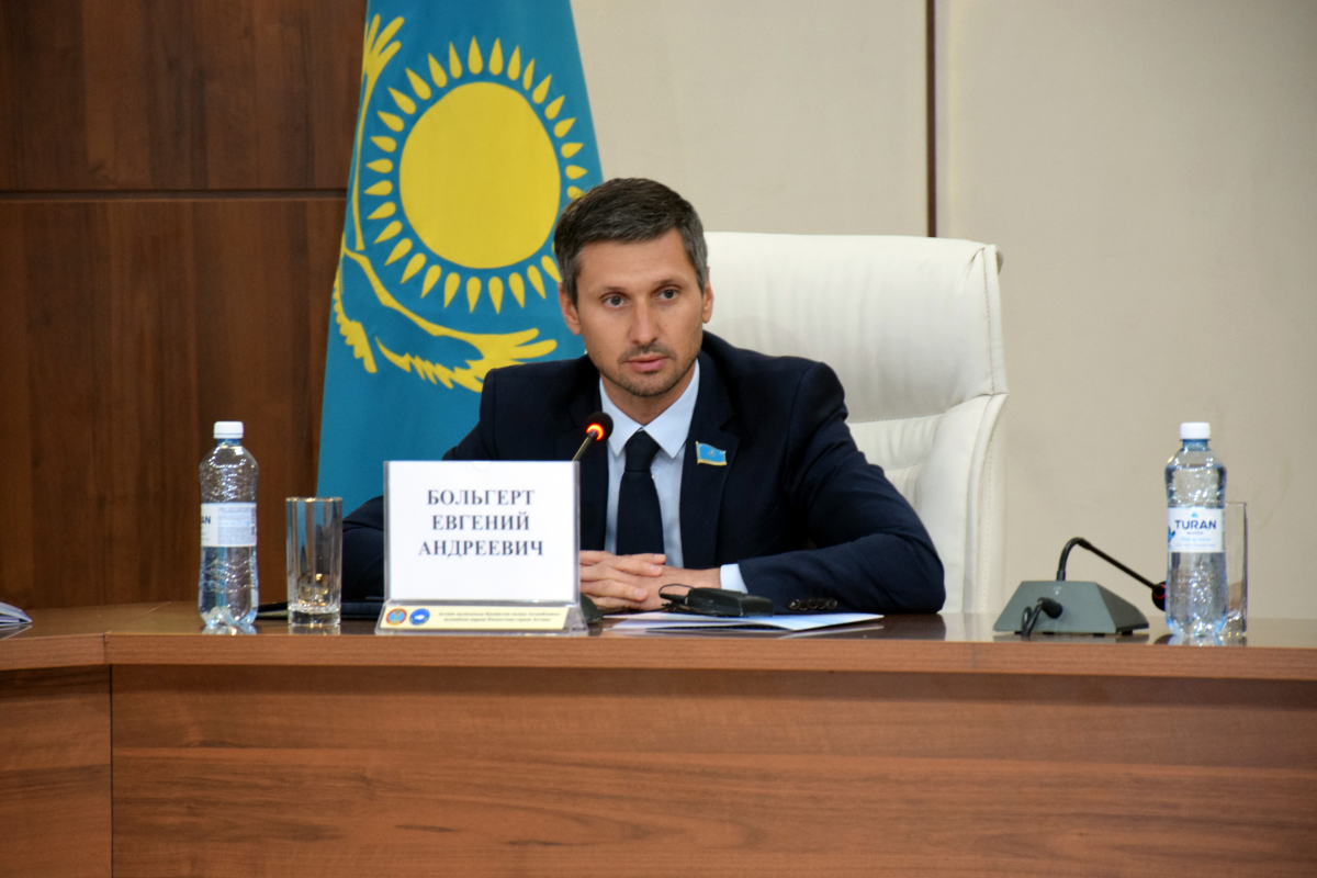 Роли Парламента в реализации государственной политики в межэтнической сфере в Республике Казахстан